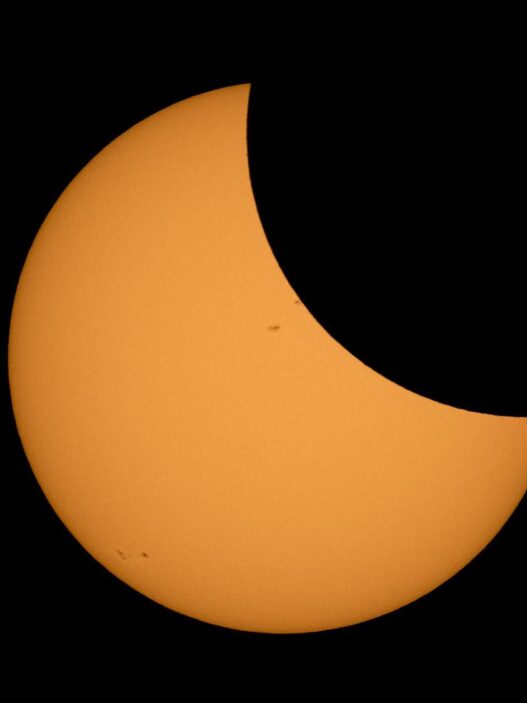Sonnenfinsternisse in Deutschland, Totale Sonnenfinsternis am 21. August 2017, mit der Sonnenscheibe vollständig von der Mondschatten bedeckt.